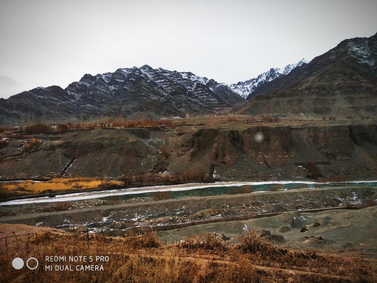 Готель Neryok'S Indus View Chimre Екстер'єр фото